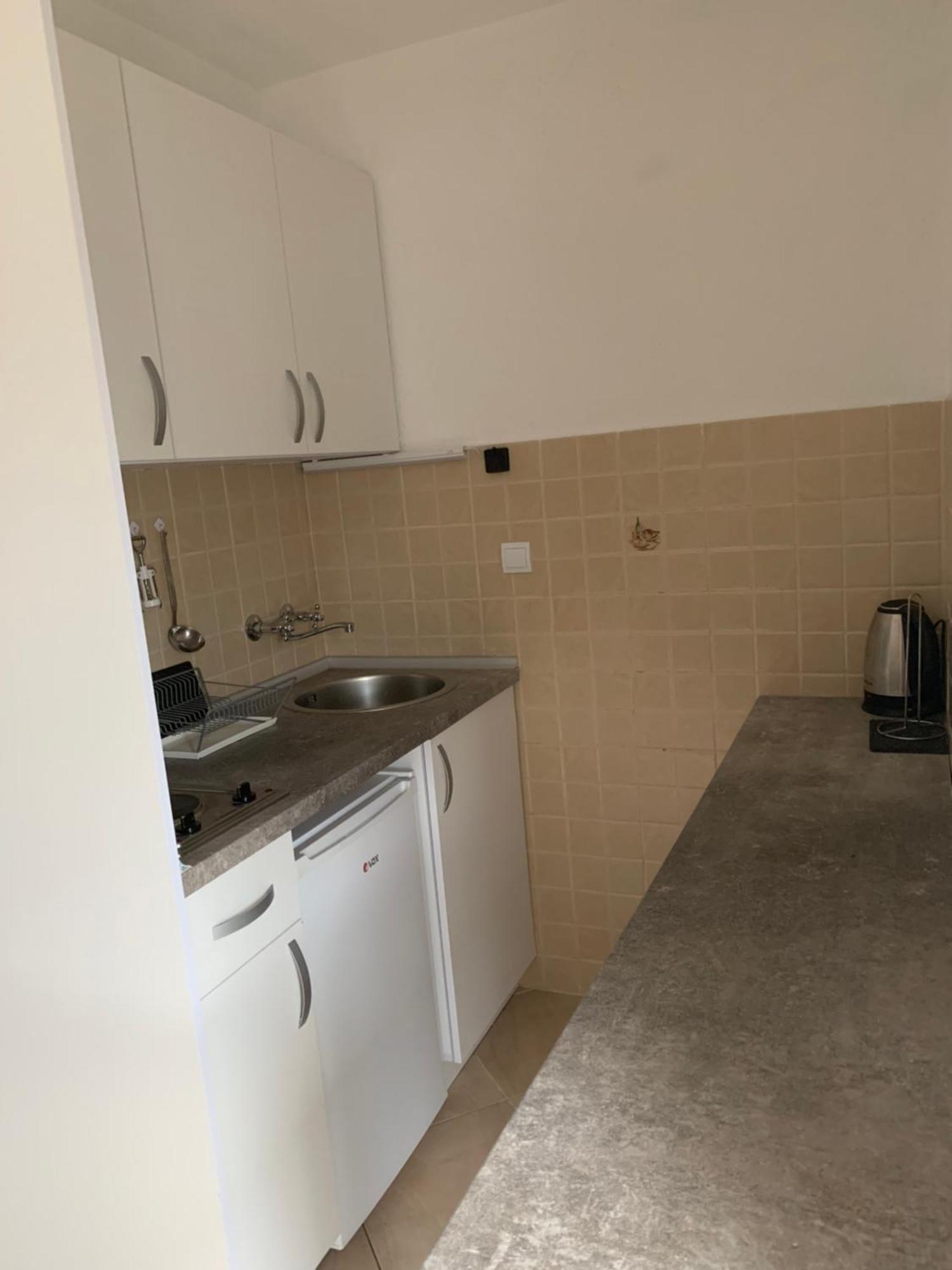 Apartmani Krgušić Tivat Bagian luar foto